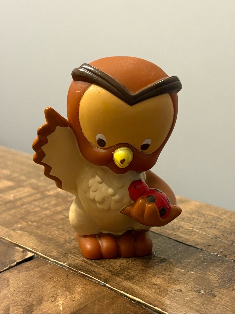 Little People Disney Winnie the Pooh - Baby Owl with Ladybug 2001